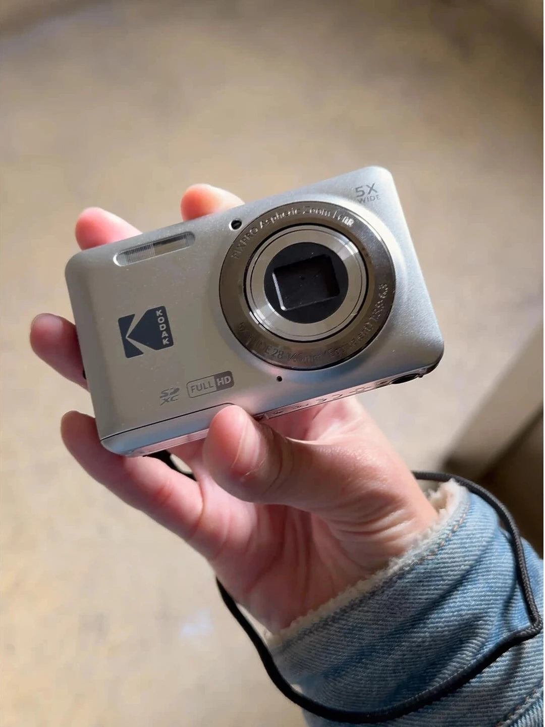 KODAK PIXPRO FZ55-RD 16MP Digital Camera 5X Optical Zoom 28mm Wide Angle 1080P Full HD Video 2.7" LCD Vlogging Camera